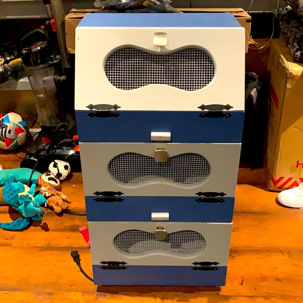 Storage Cabinet with 3 Storage Spaces